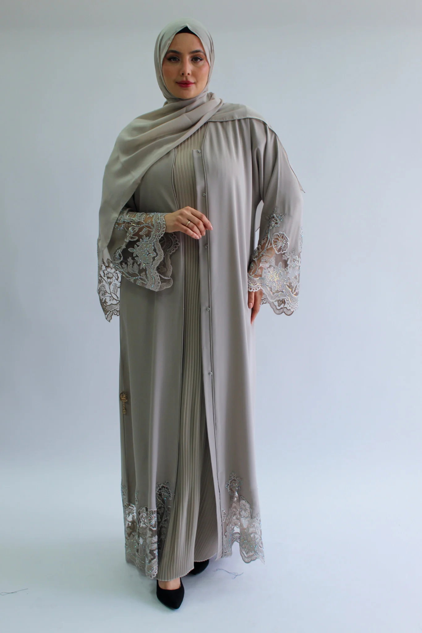 Beige Open Abaya – Luxury Diamante Lace Hem And Sleeves