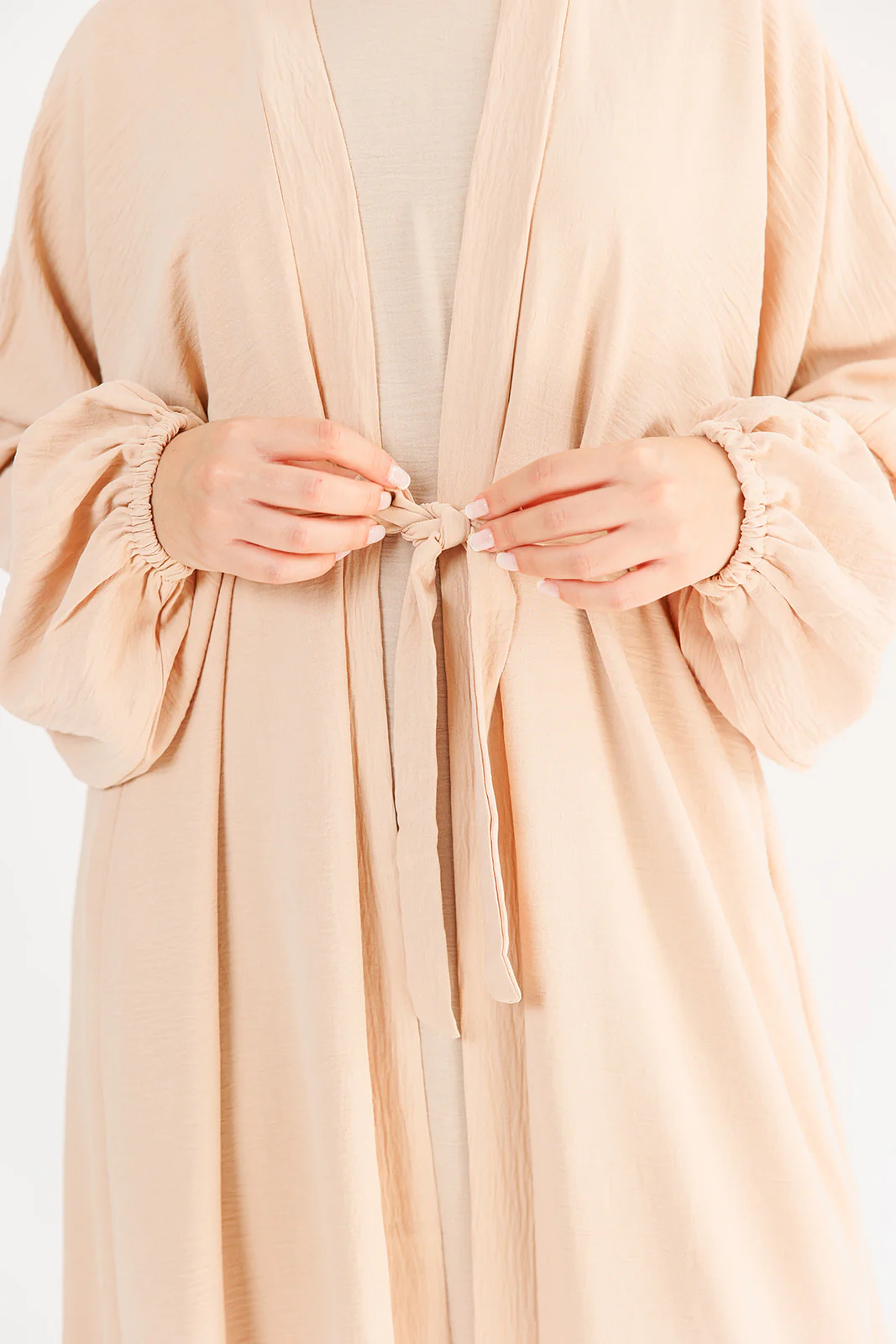 Beige Two-Piece Abaya Set – Elegant Crushed Polyester Design - Image 2