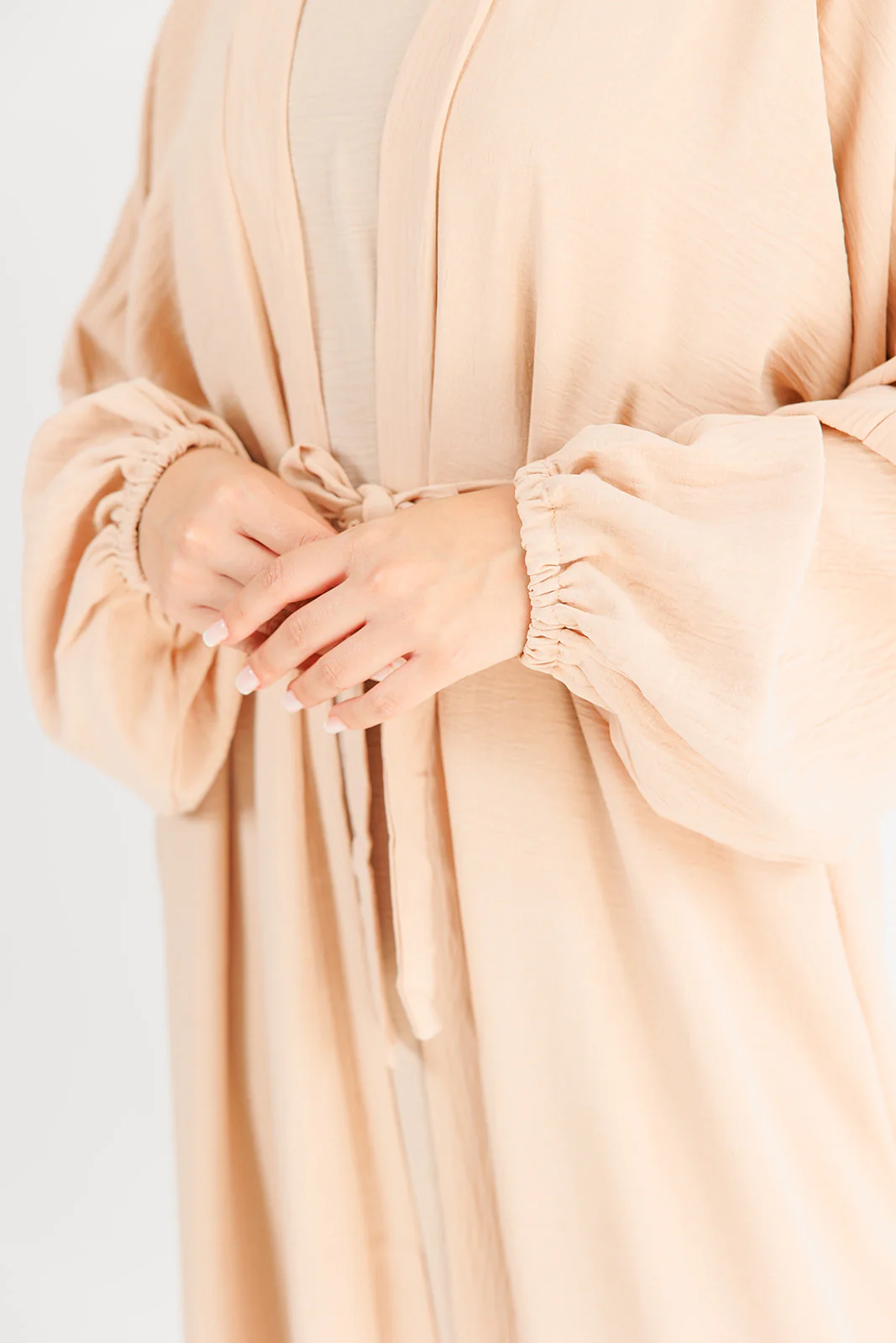 Beige Two-Piece Abaya Set – Elegant Crushed Polyester Design - Image 5