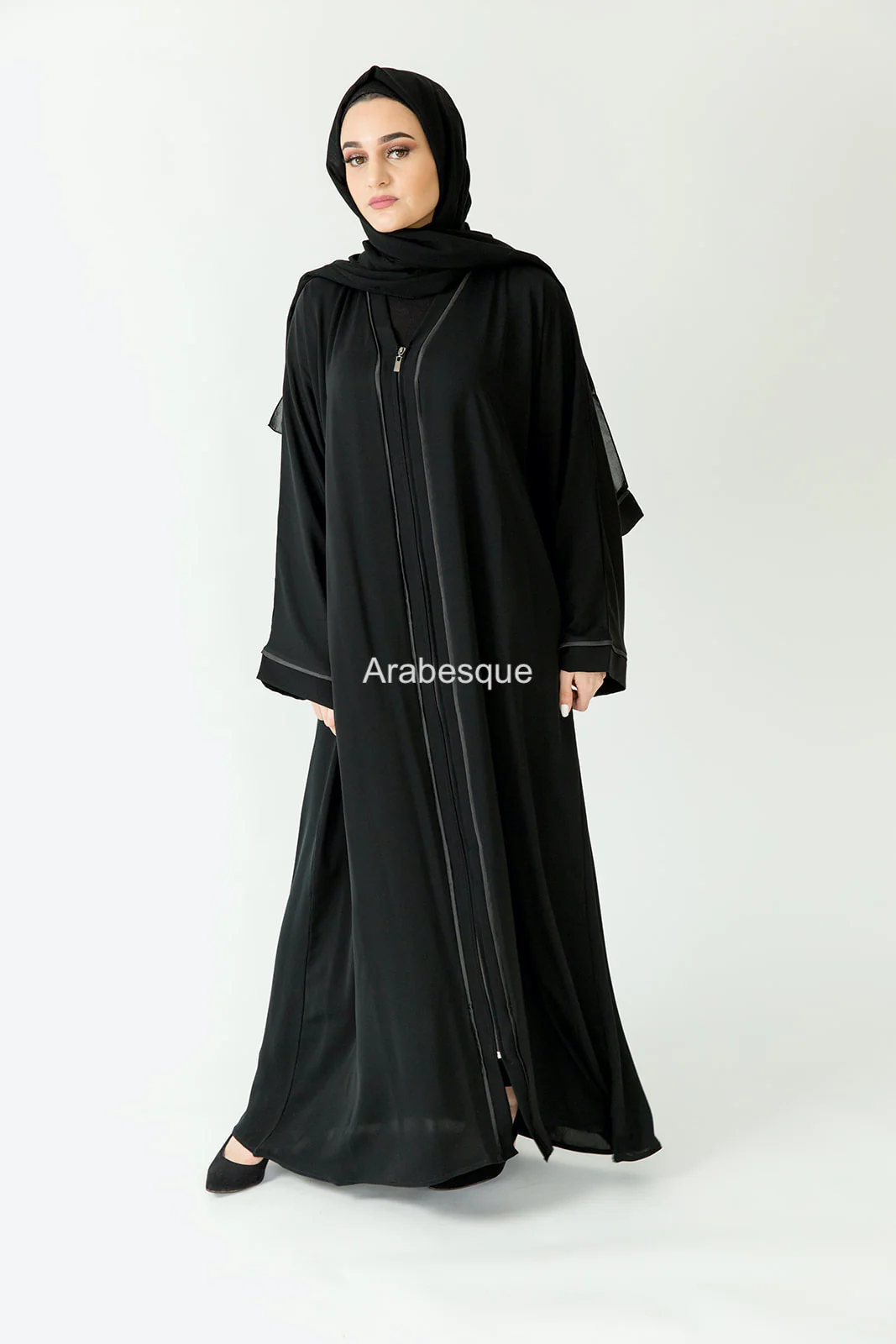 Premium Black Zip Abaya – Grey Line Border Design with Pocket and Matching Scarf