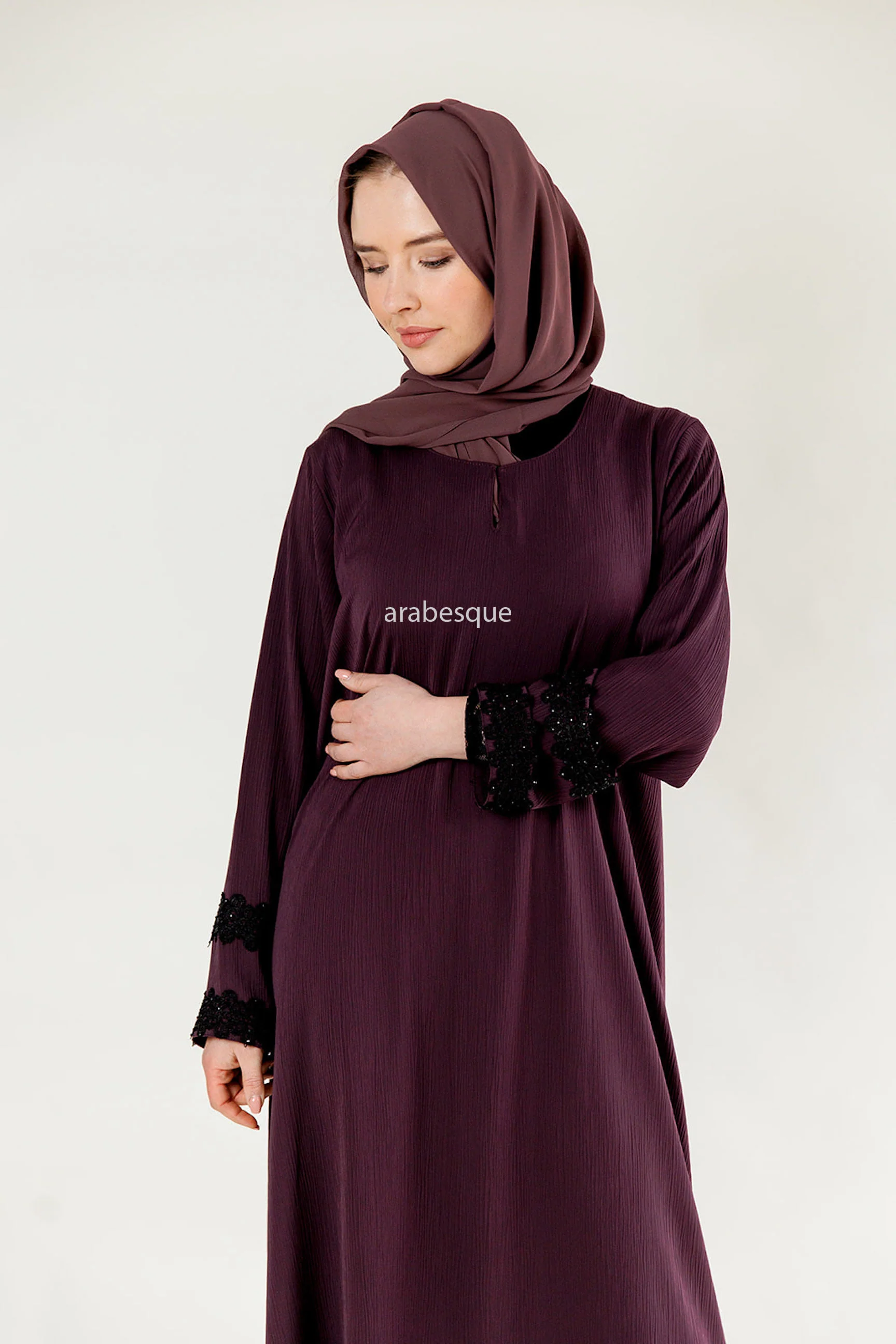 Dark Purple Closed Abaya – Textured Umbrella Cut Design with Lace Detail - Image 3