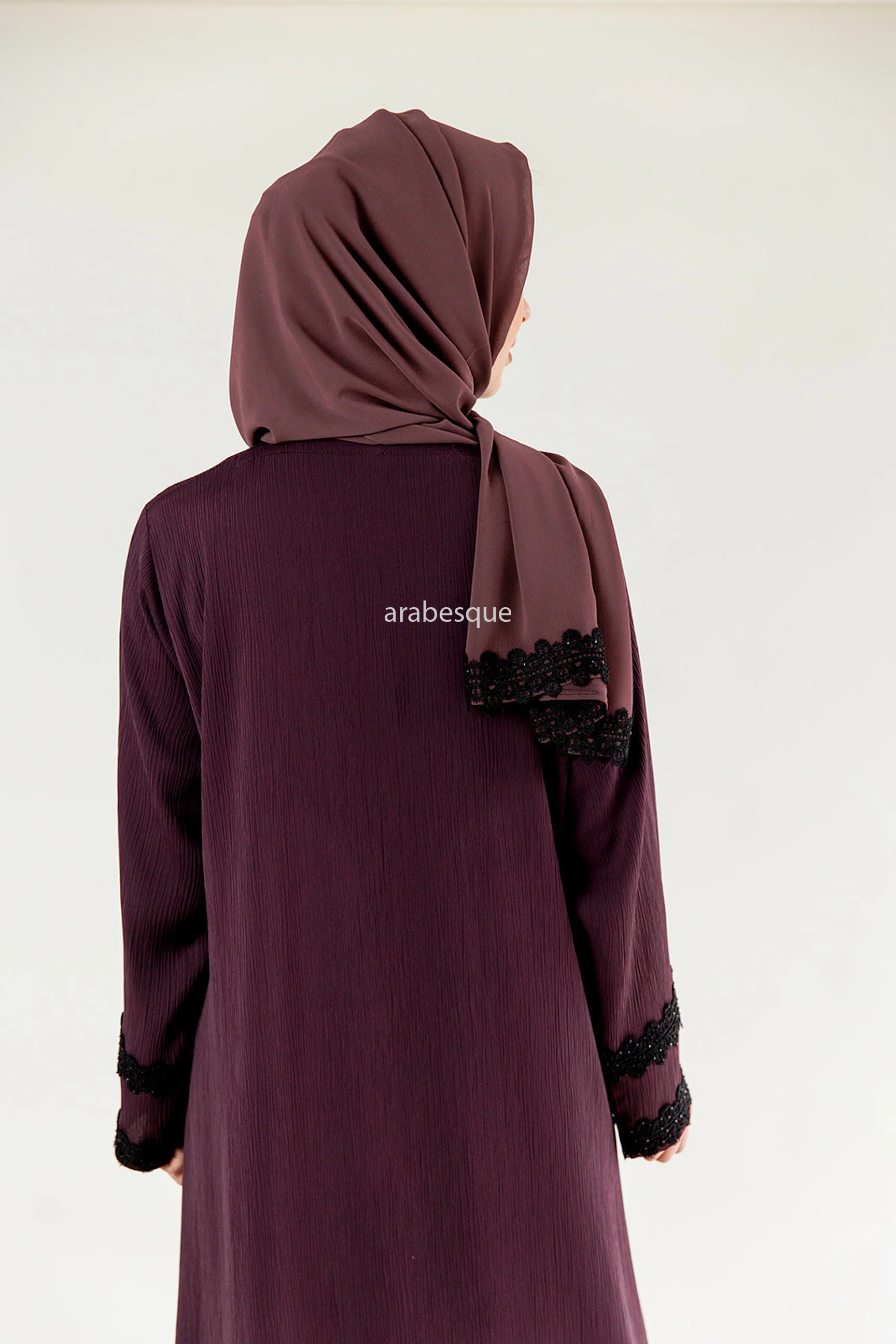 Dark Purple Closed Abaya – Textured Umbrella Cut Design with Lace Detail - Image 5