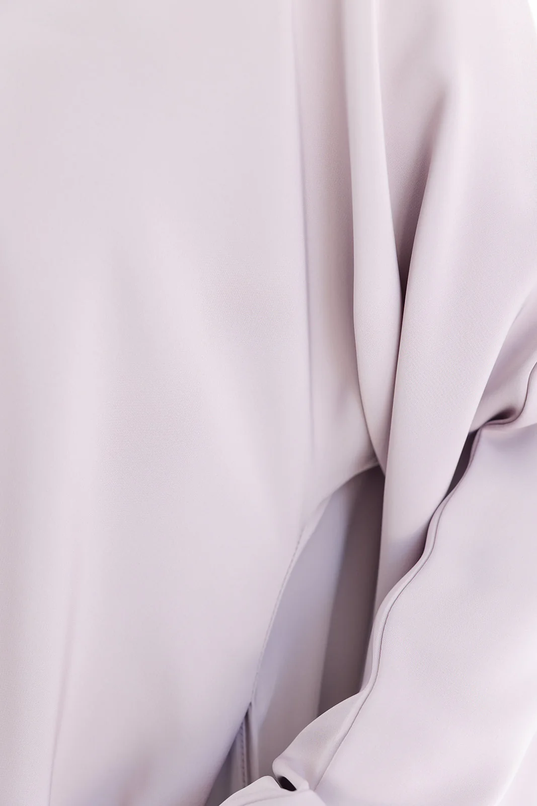 Deep Taupe Closed Abaya – Premium Plain Design with Pocket and Wide Sleeves - Image 4