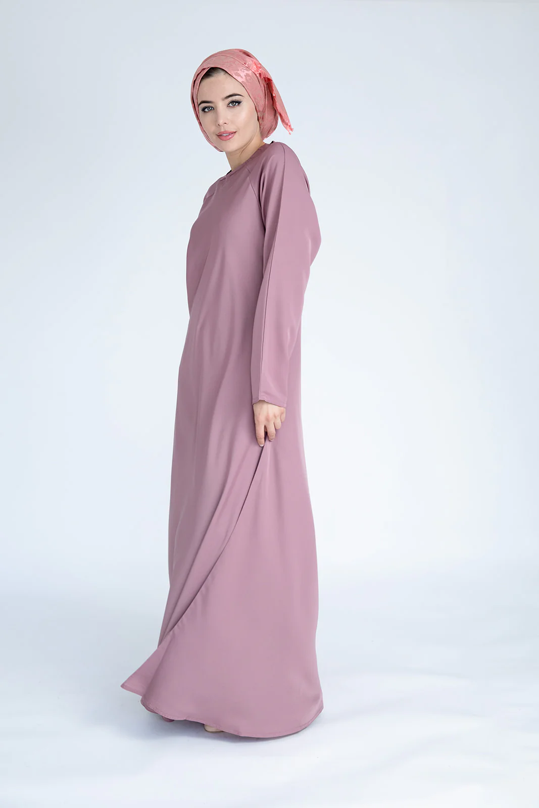Dusty Pink Closed Abaya – Plain Umbrella Cut Design - Image 5