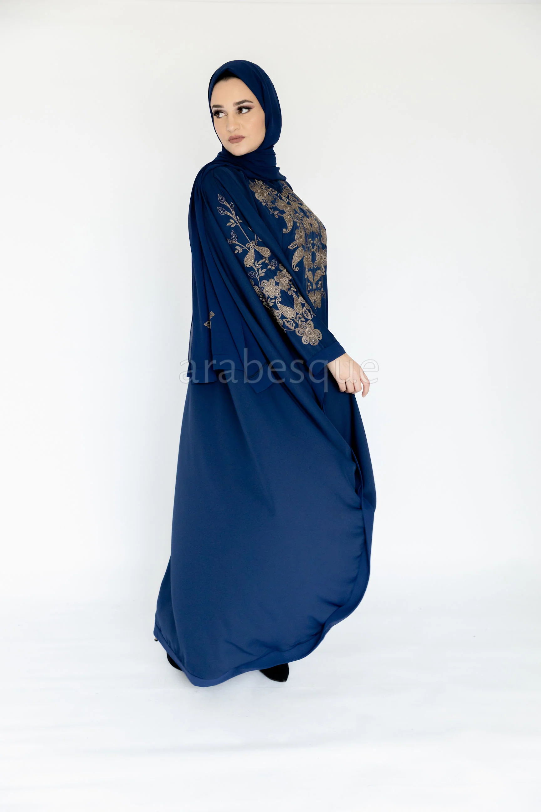 Navy Closed Abaya – Luxurious Gold Paisley Embroidered Batwing Design - Image 7
