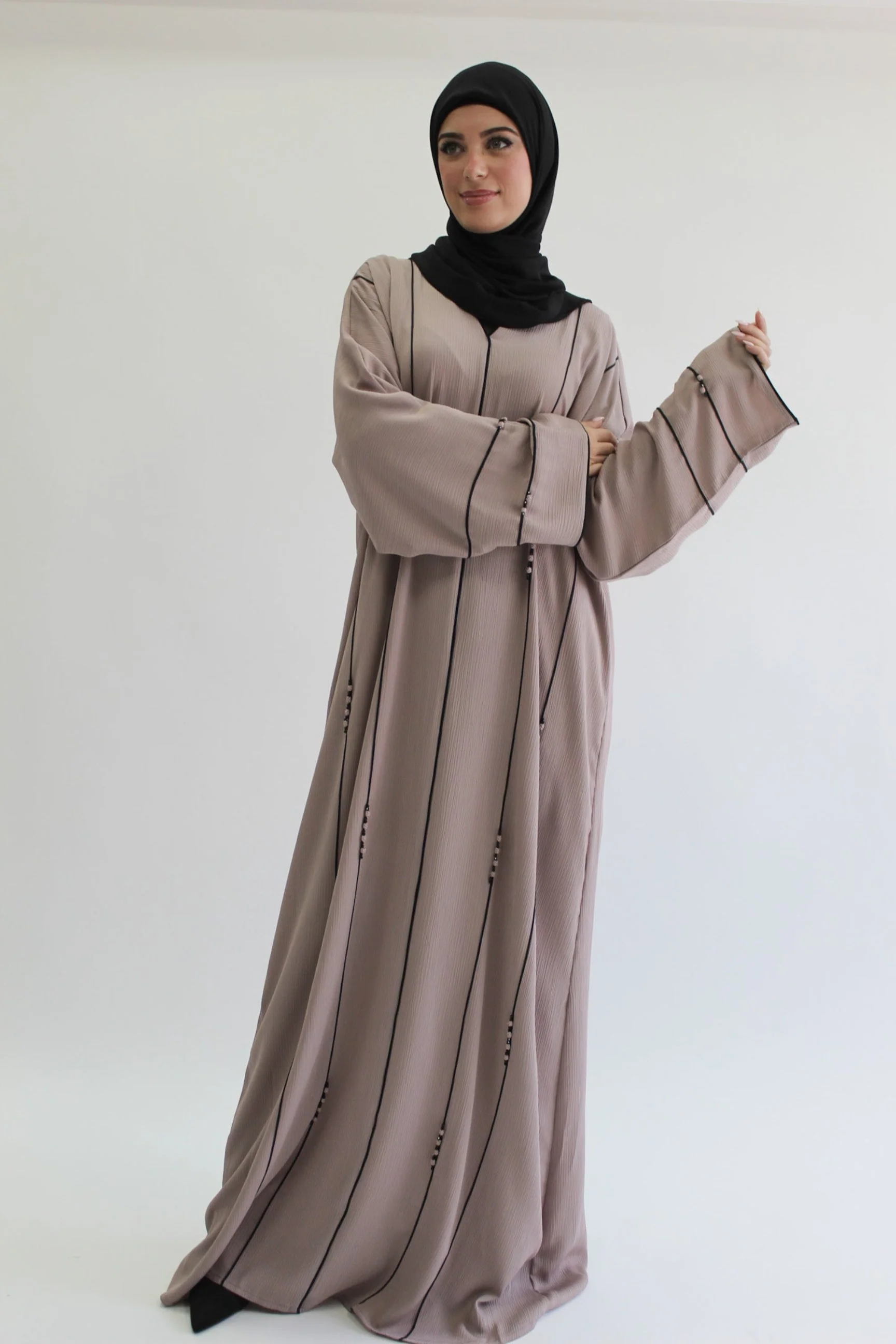 Nude Pink Closed Abaya – Textured Lined Design with Beaded Detailing