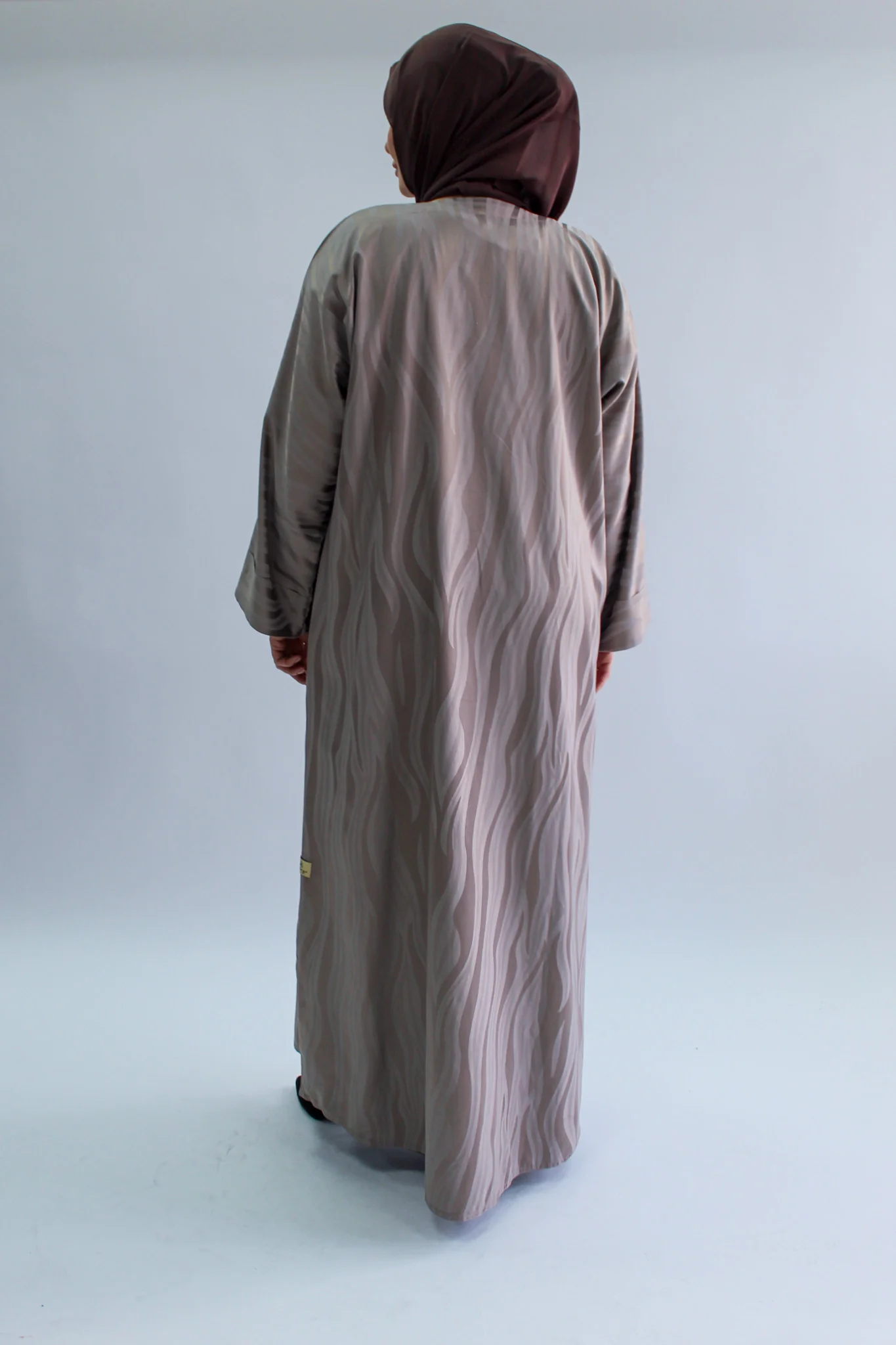 Nude Open Abaya – Wave Jacquard Pattern - Image 5