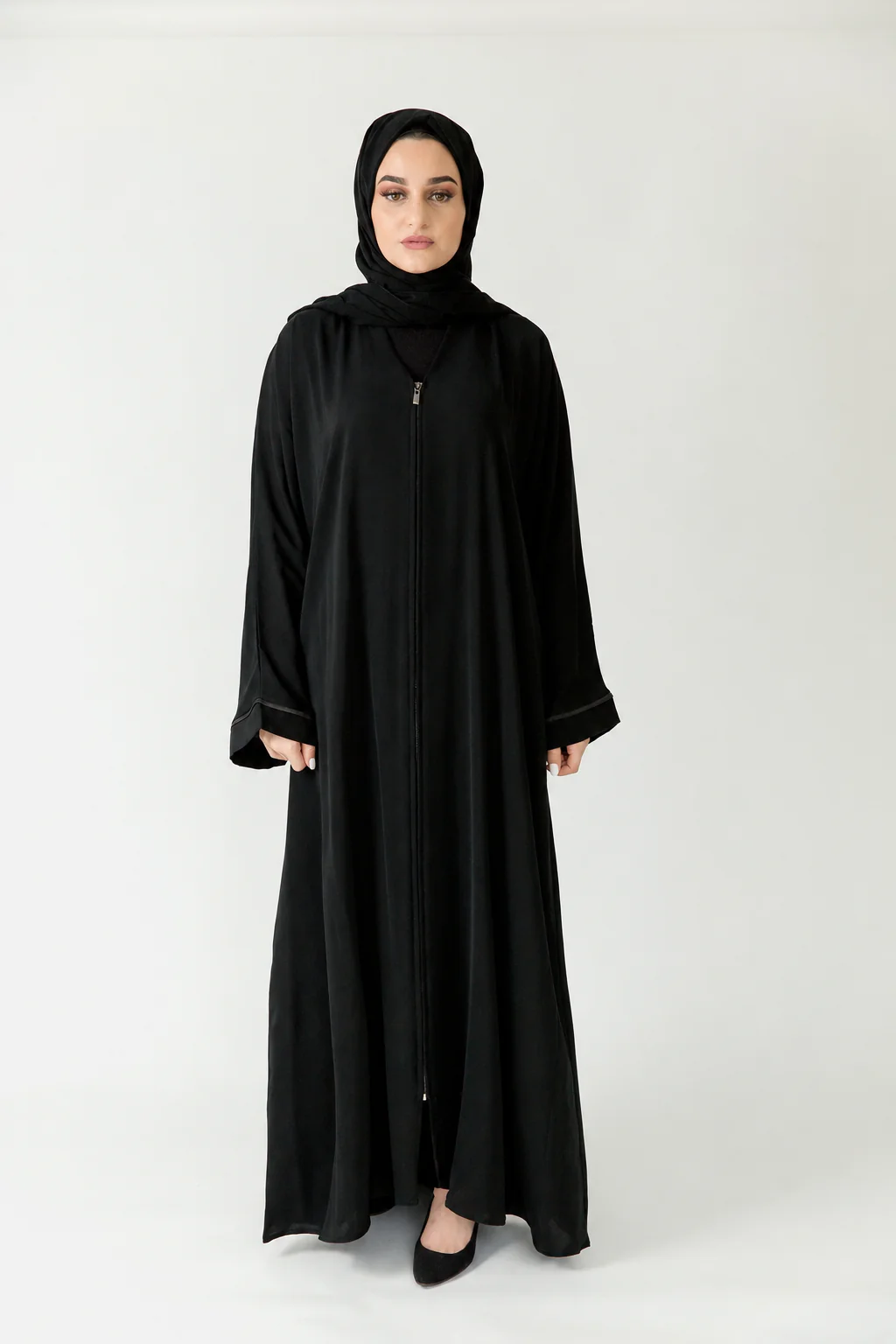 Premium Black Zip Abaya – Line Border Sleeves Design with Pocket