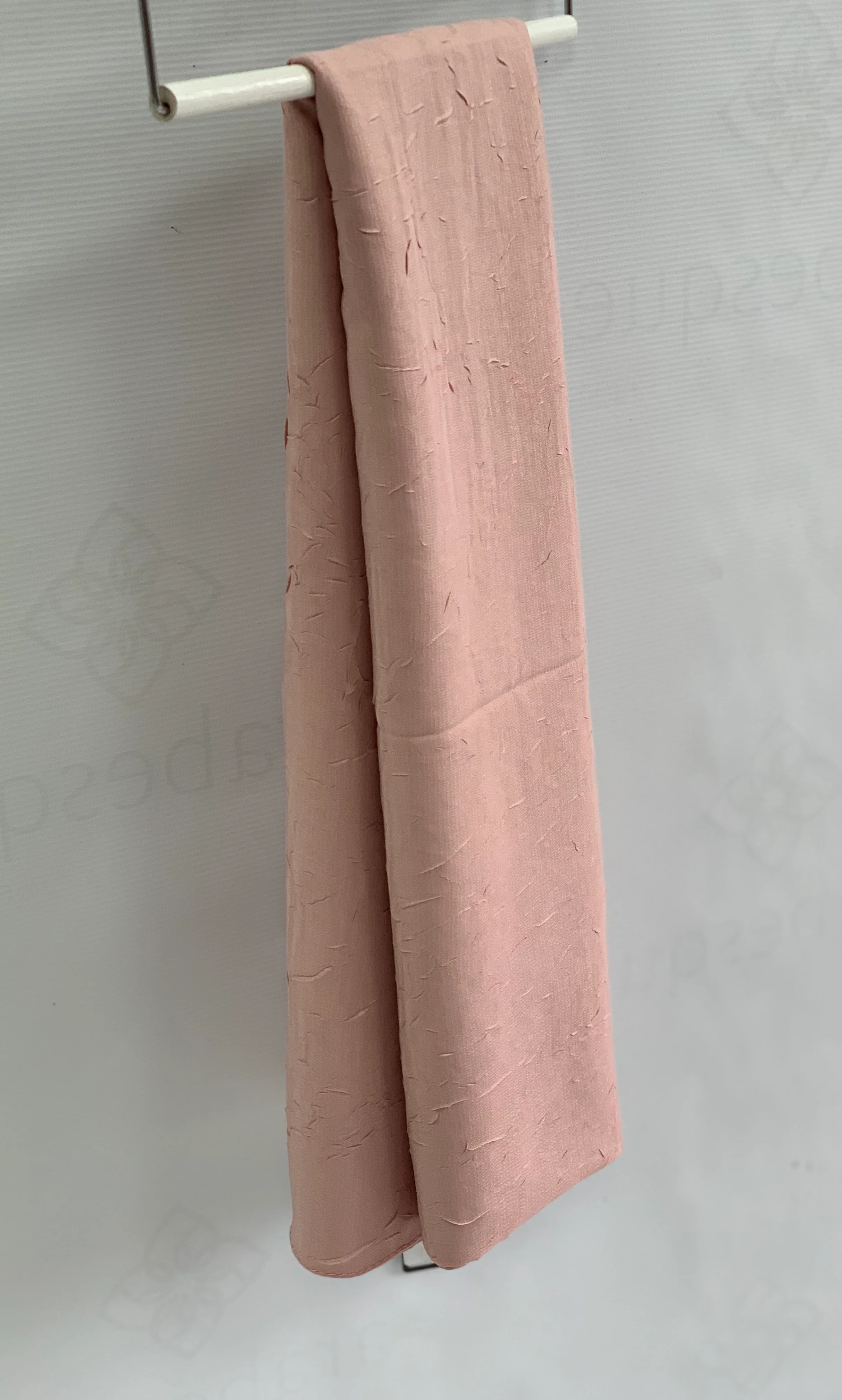 Premium Burden Bambu Creased Long Hijab - Image 10