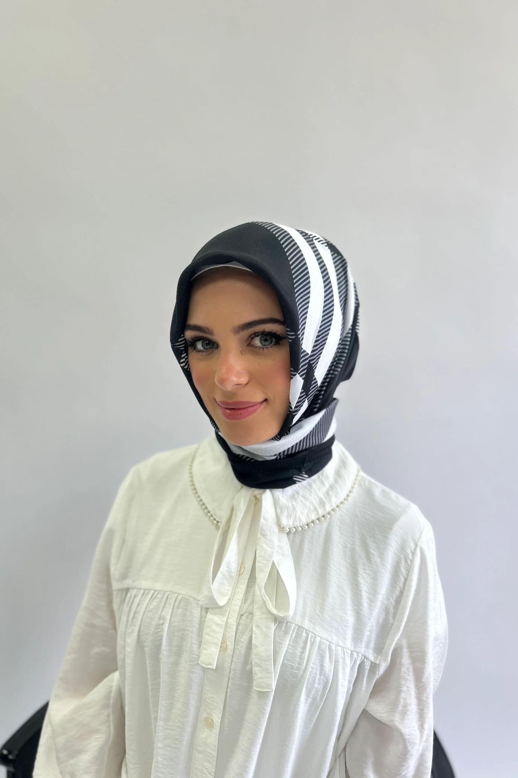 Premium 100cm Square Burden Silky Pattern Hijab - Image 8