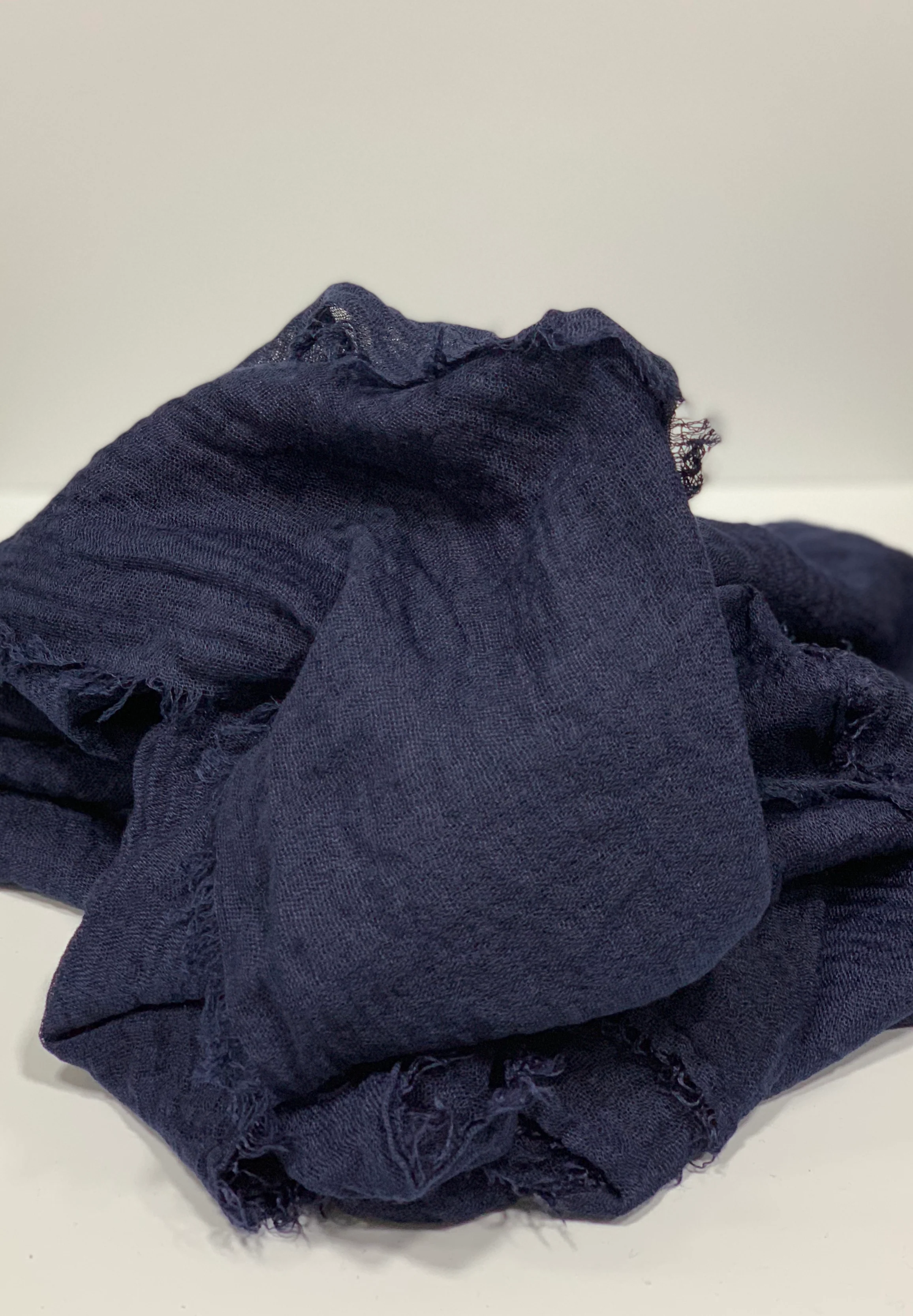 Viscose Crinkle Hijab - Image 4