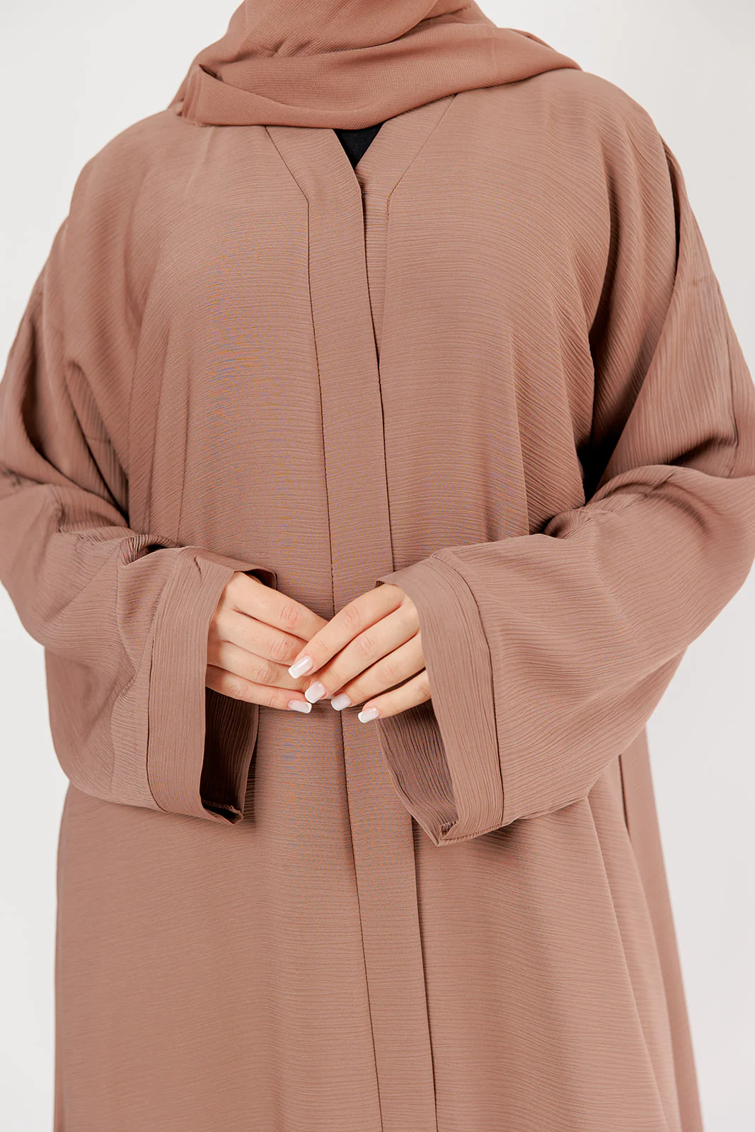 Wood Brown Open Abaya – Plain Design with Textured Finish - Image 2